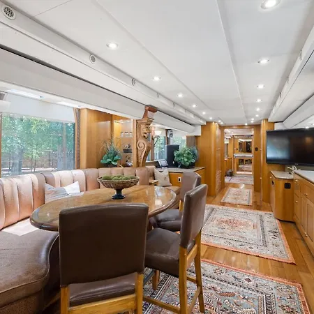 7744 Ranch Glamping Resort Austin Room photo