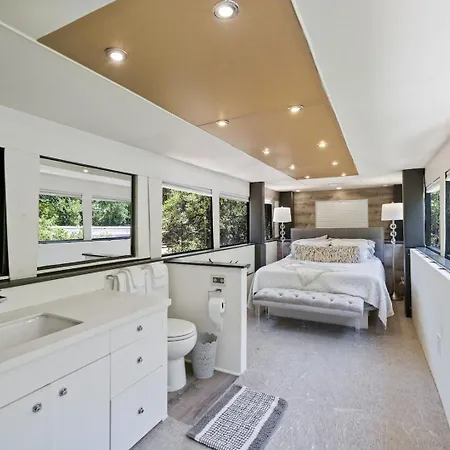 7744 Ranch Glamping Resort Austin Room photo