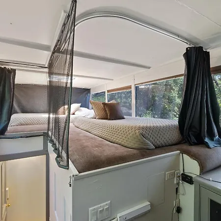 7744 Ranch Glamping Resort Austin Room photo