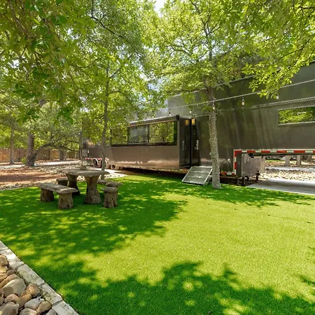 7744 Ranch Glamping Resort Austin Room photo